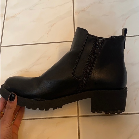 black booties - Picture 2 of 4